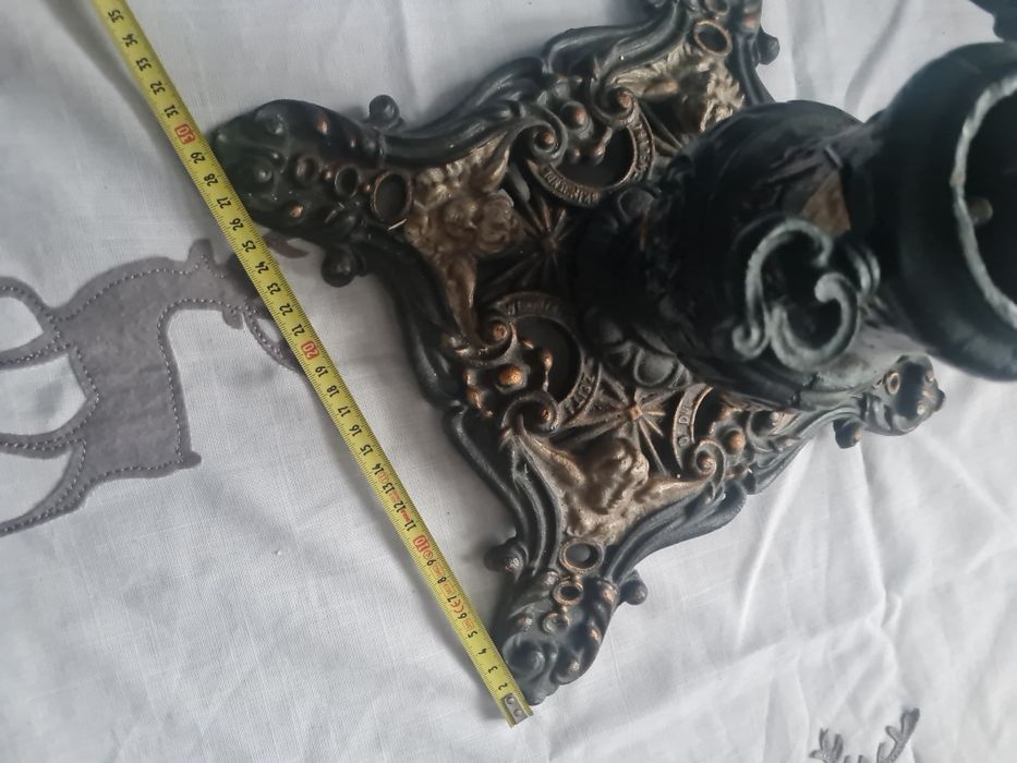 Stojak pod choinkę - żeliwny