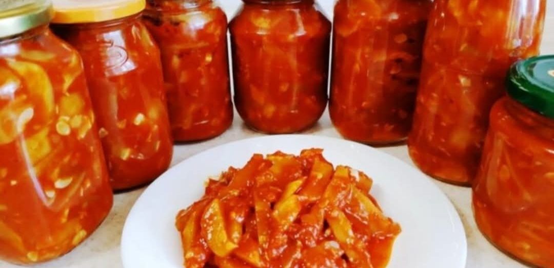 Варенье из сливы, вишня -смородина Салат из синих, ,соус сливовый