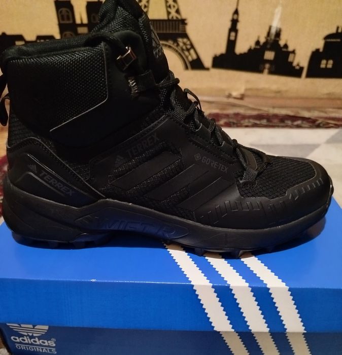 Зимові чоловічі ботінки Adidas Terrex Swift R