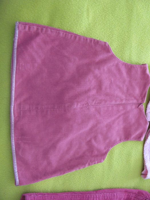Roupa de bebé (menina) – 12 Meses