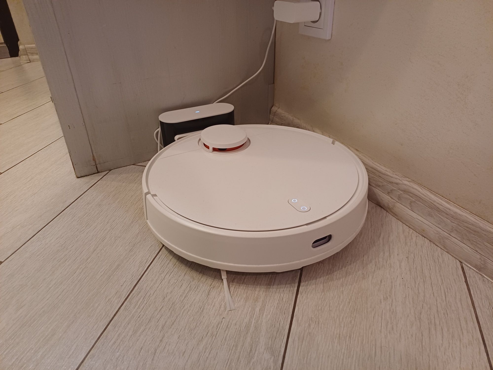 Робот-пылесос Xiaomi Mi Robot Vacuum-Mop P