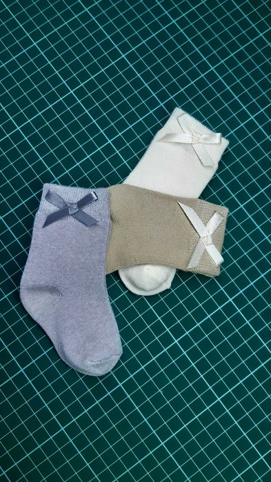 3 pares de meias Novidades para cerimónia ou não, tam. 0/6m (pé 14/18)