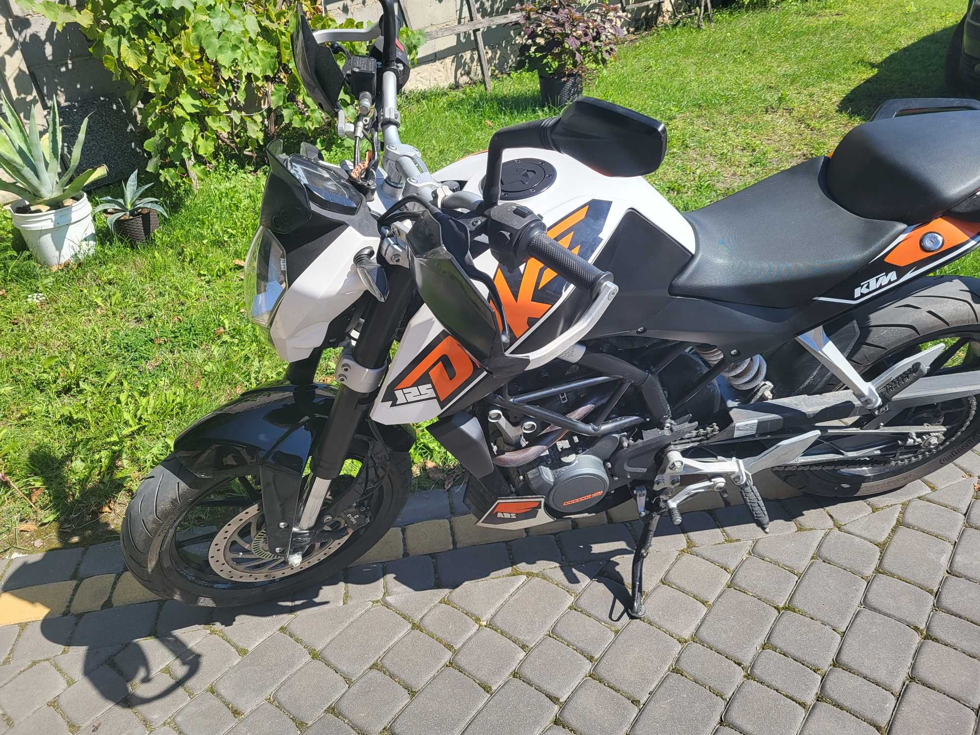 Motocykl KTM DUKE 125