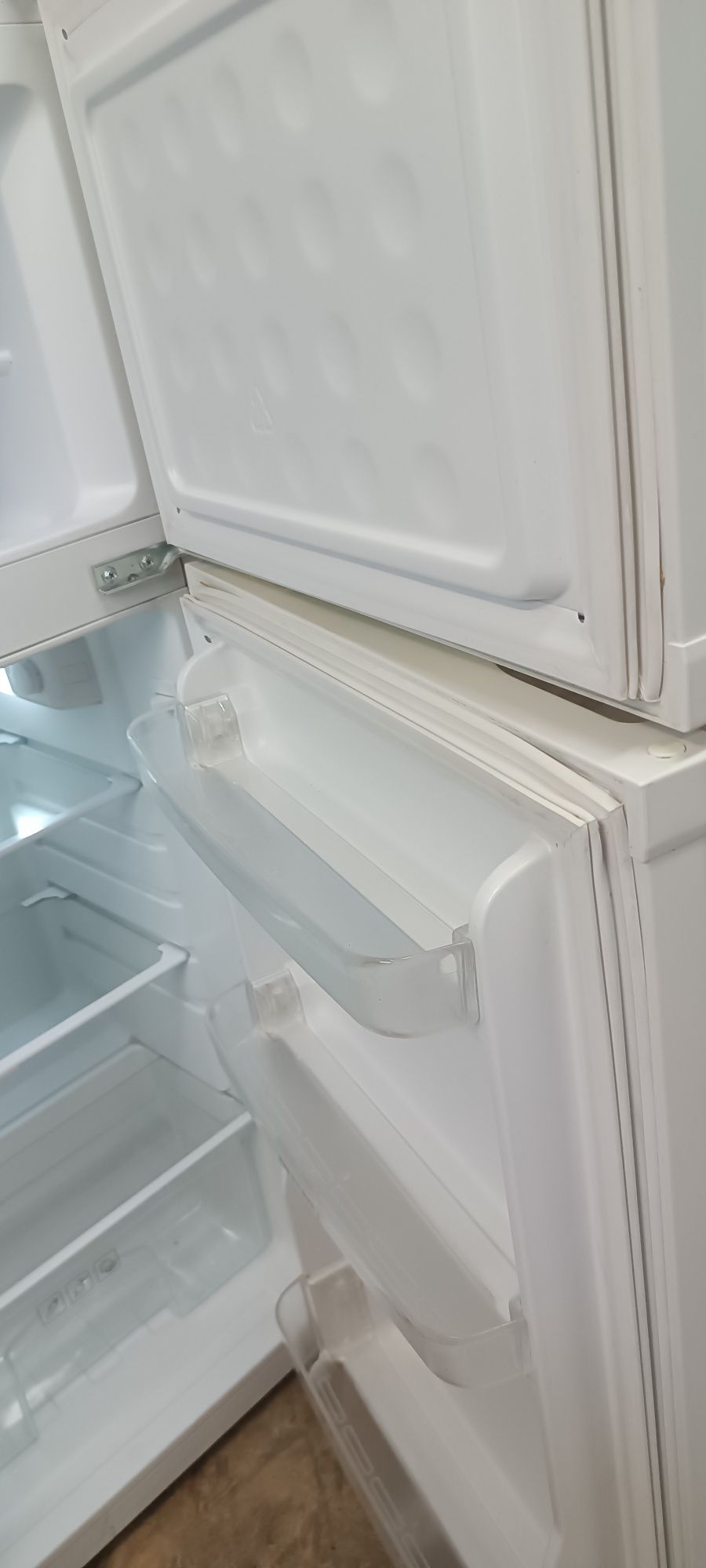 Lodówka MPM 115cm A+ LED
