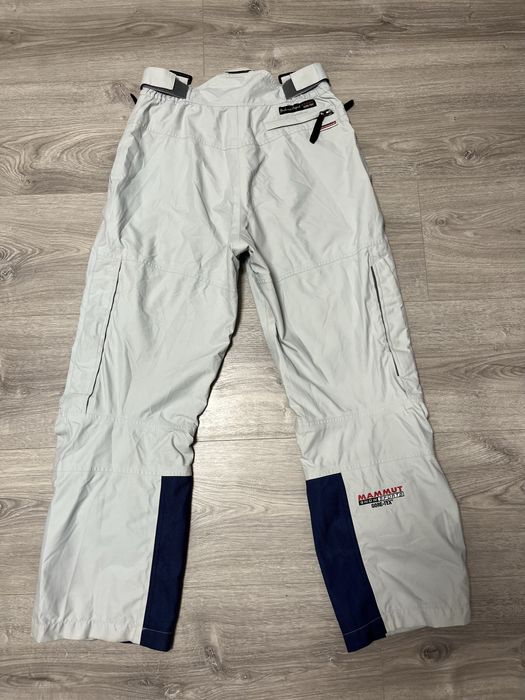 Продаю гірськолижні / сноубордичні штани Mammut.