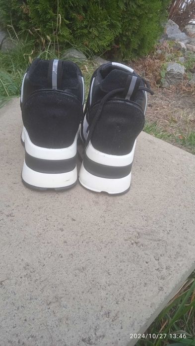 Снікерси 36 розмір