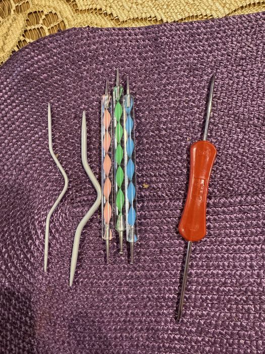 szydełko , do przekładania warkoczy i do napychania zabawek