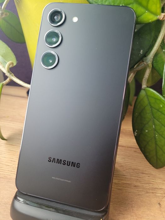 Samsung S23 8/128 gb