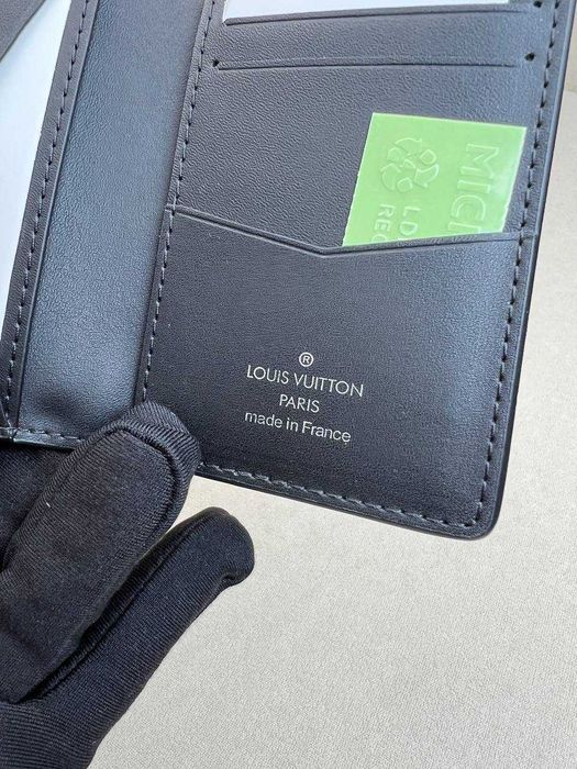 Кожаный кардхолдер Louis Vuitton визитница кошелек Луи Виттон k424