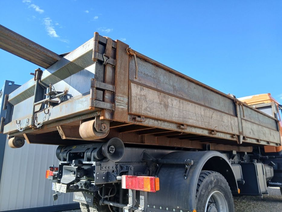 Kontener hakowy kipper wywrotka