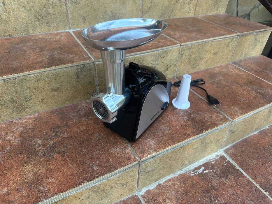 ℹ️ Мясорубка 3000W с насадкой для колбас. Электромясорубка. Германия.