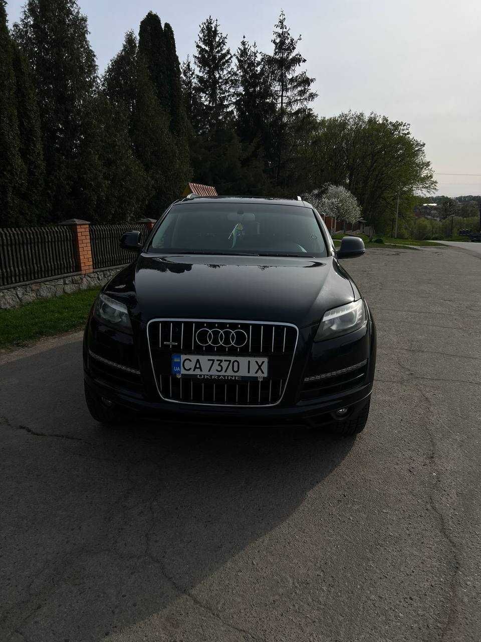 Продам авто Ауді Q7 2012