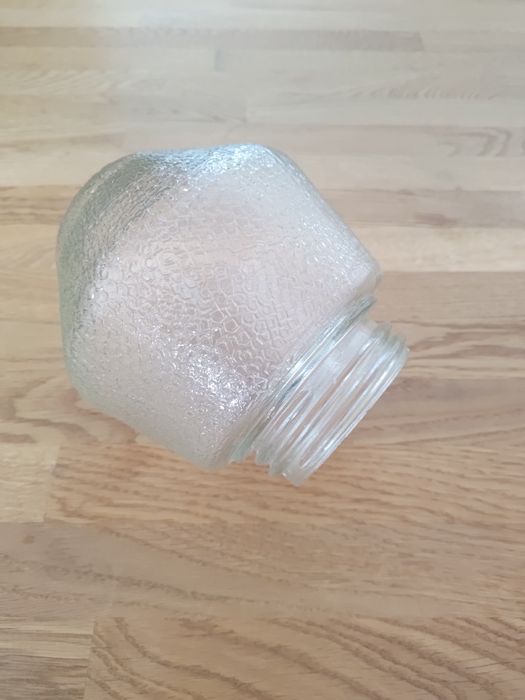 Klosz szklany PRL z gwintem bez uszczelki