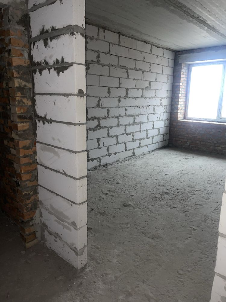 Терміновий продаж 3к дворівнева новобудова Миру 32 без комісії