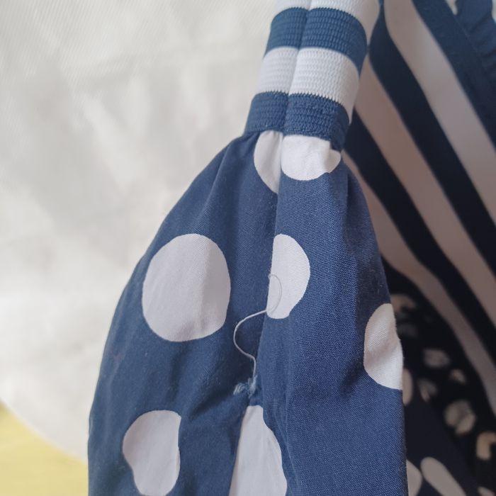 Sukienka Reporter groszki lata 80 90 koła kółka biała granatowa