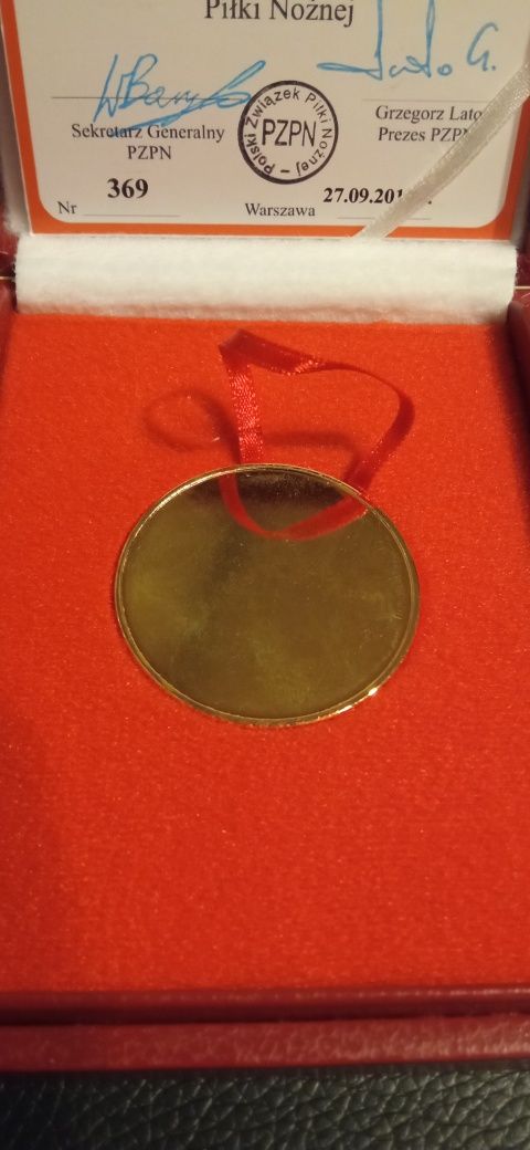 Kolekcjonerski Złoty medal PZPN.