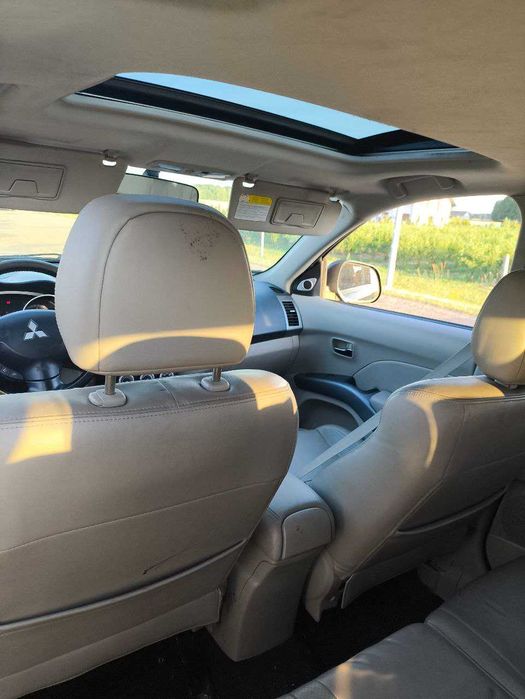 Mitsubishi Outlander XL, 2010р  для військових