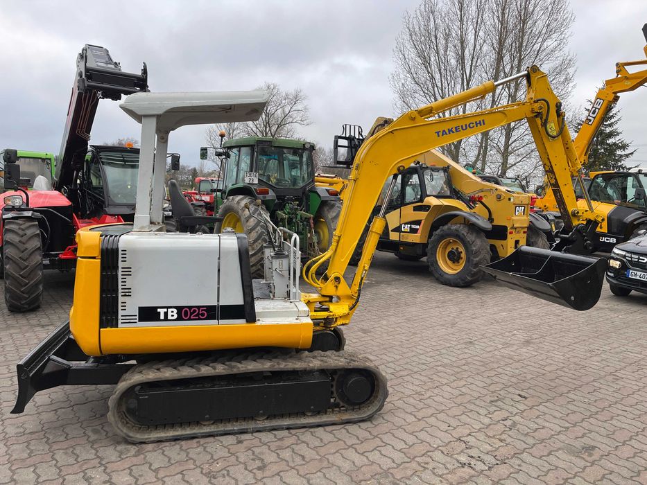 Minikoparka Takeuchi TB 025*Yanmar*100% Sprawna*2.6 Tony*Jcb cat case