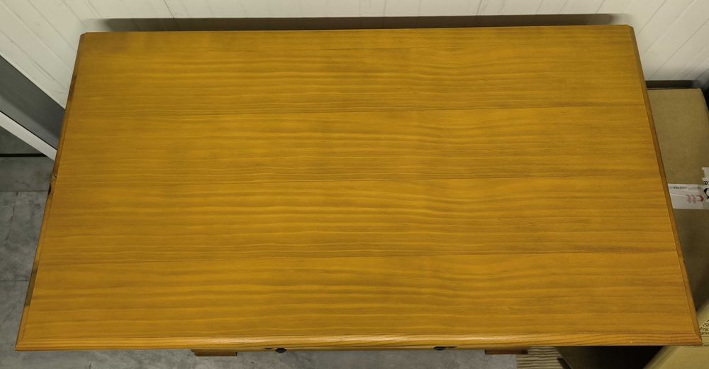 Cômoda  4 gavetas e mesa de cabeceira de pinho mel