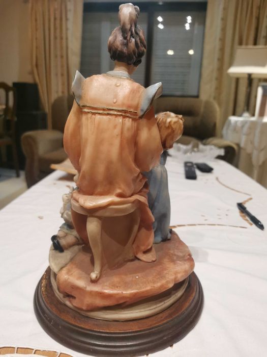 ESTÁTUA DECORATIVA