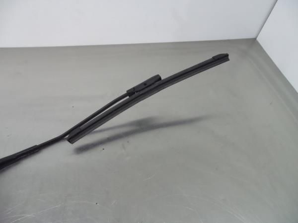 Haste / braço de escova limpa vidros frente direita RENAULT Clio IV (B