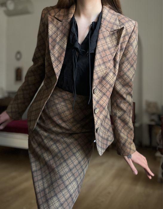 Вінтажний костюм