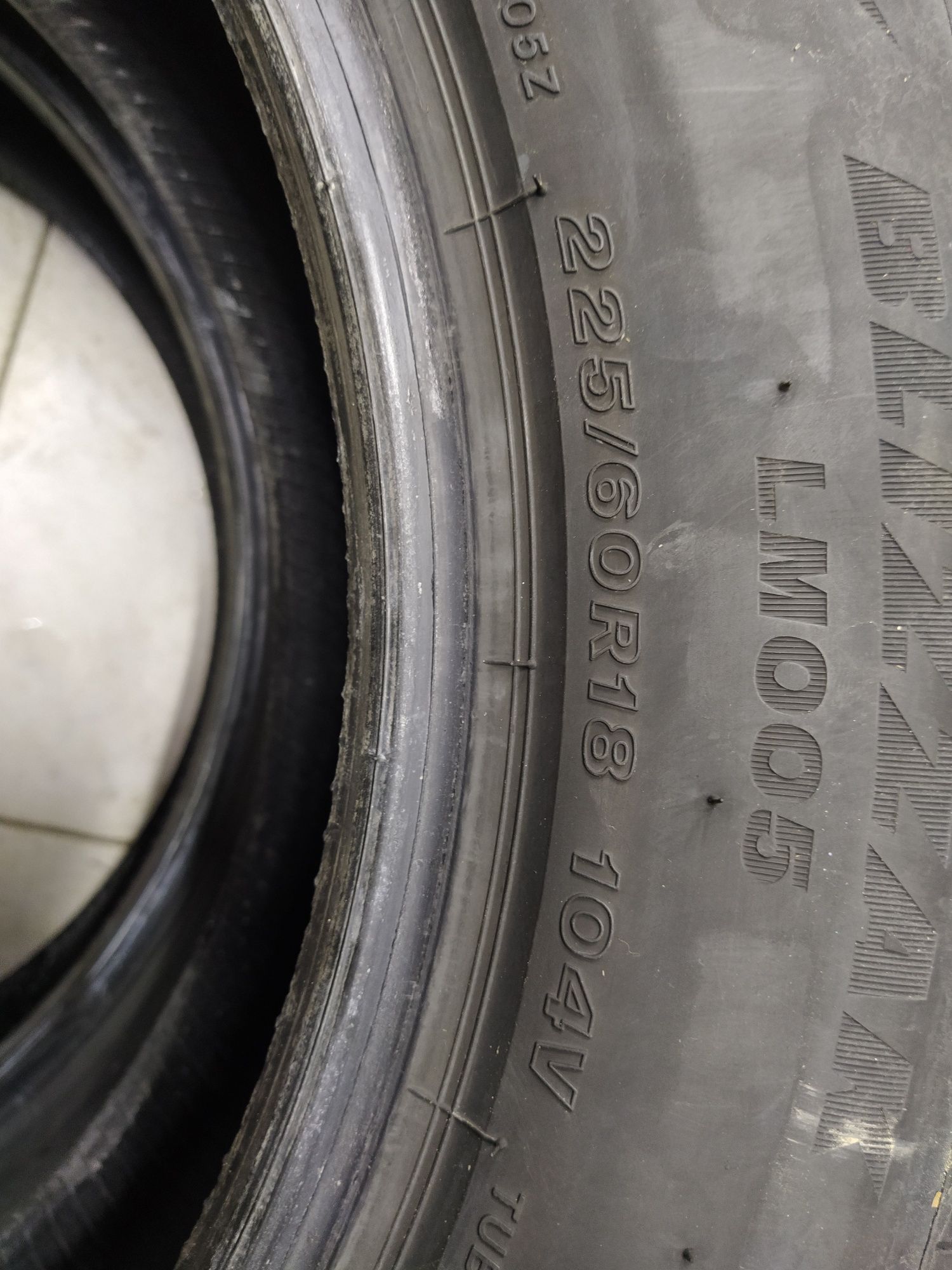 2 Opony zimowe 225/60r18 BRIDGESTONE 2021r