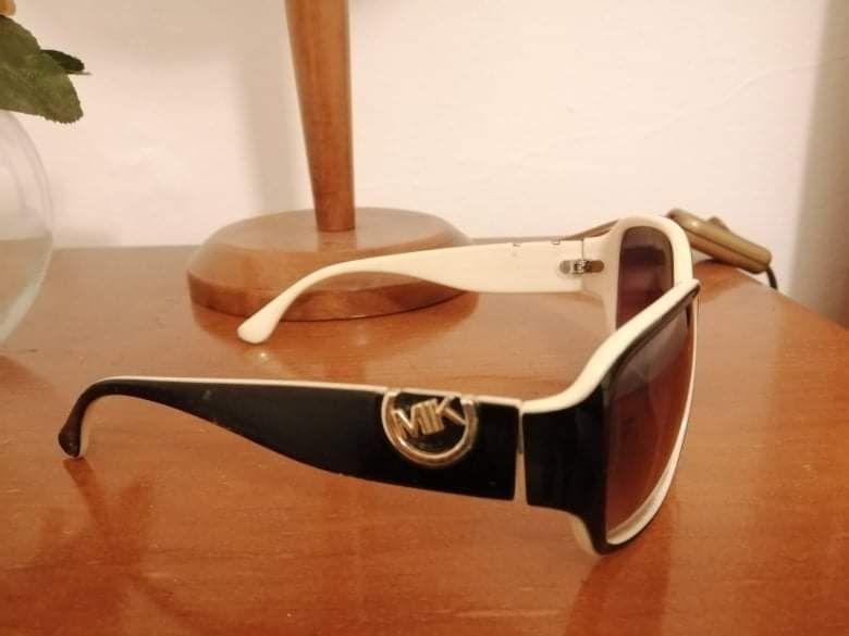 Óculos de sol super giros