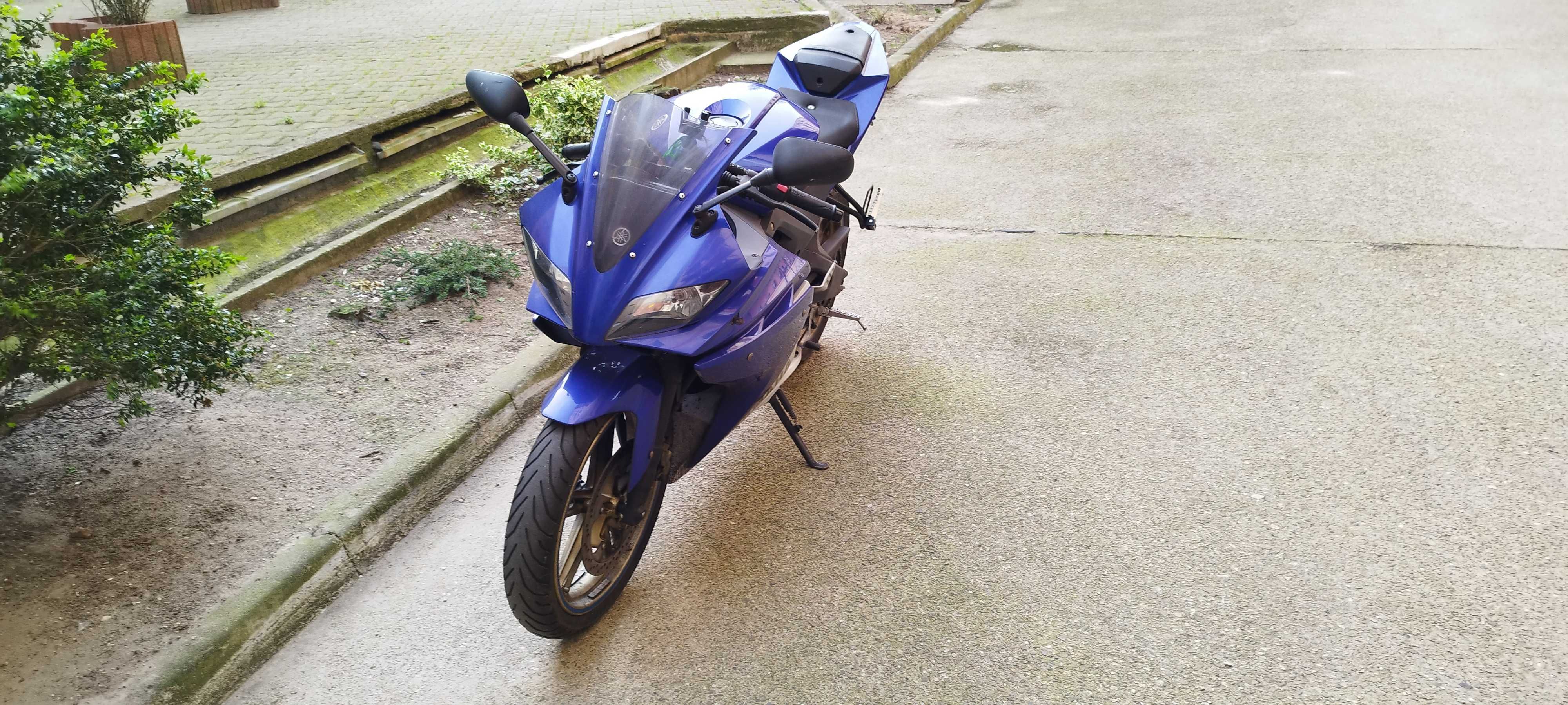 Yamaha YZF 125 Kat B