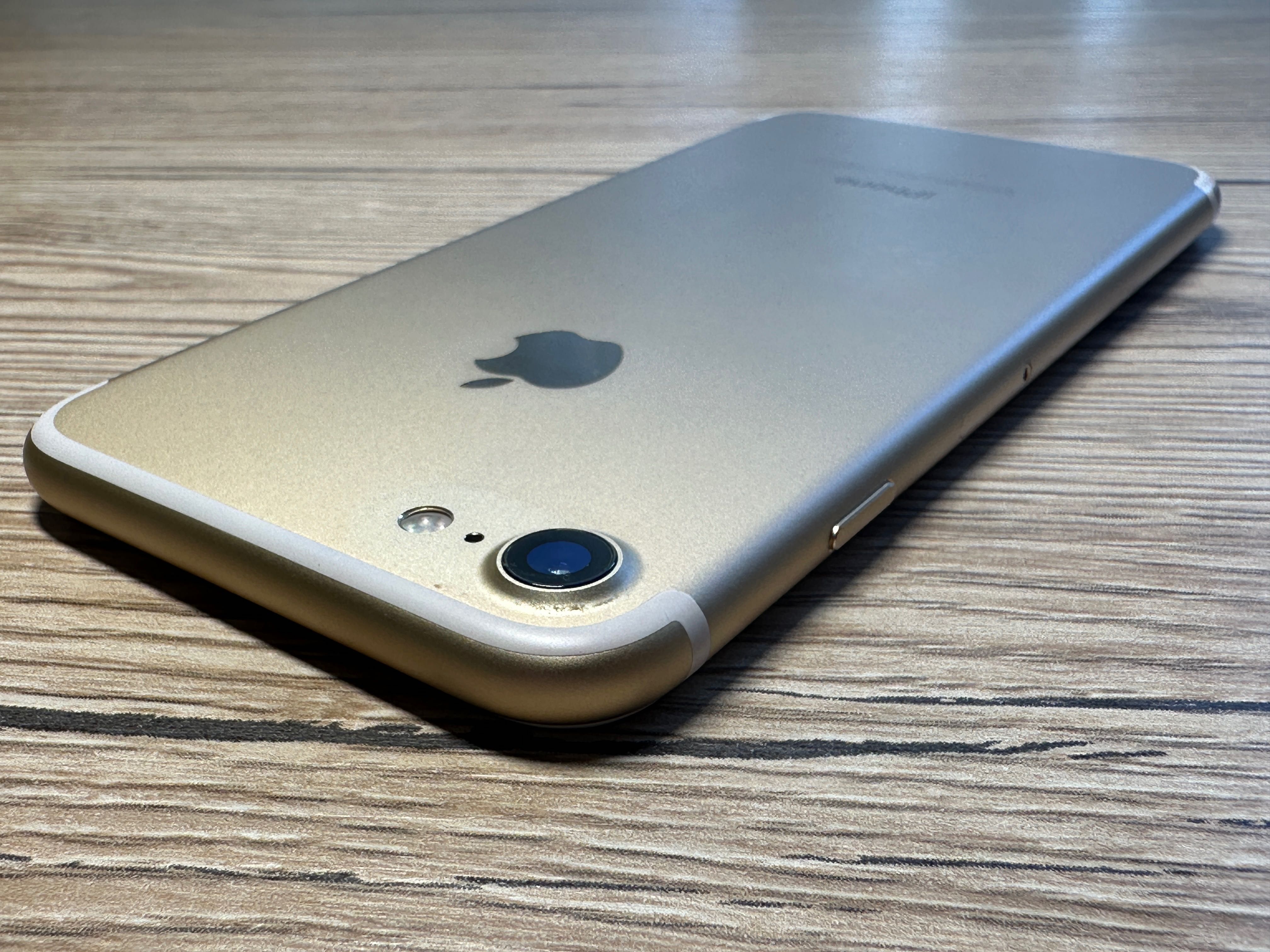 iPhone 7 32GB Gold (2016) UA Sert