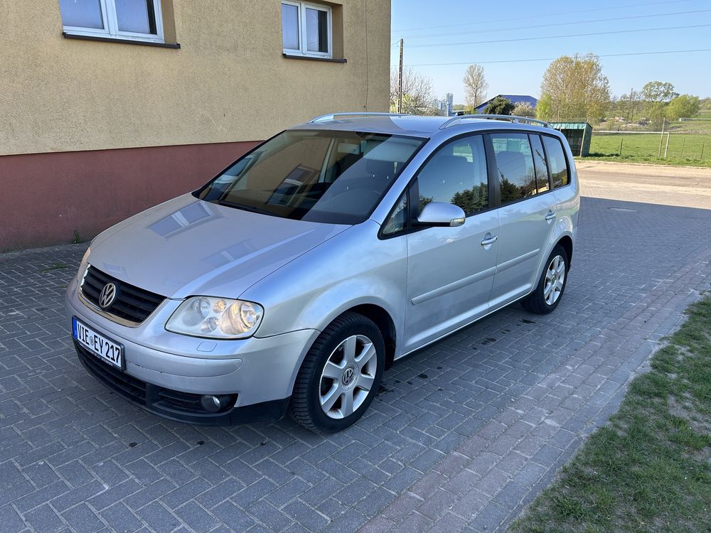 Vw Touran 2.0 TDI !! DSG !!