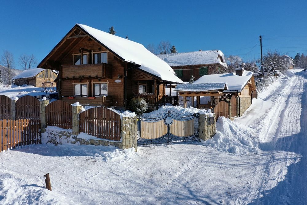 Аренда шале, котеджа, дома в Карпатах. Затишне шале Гуцуляндія!