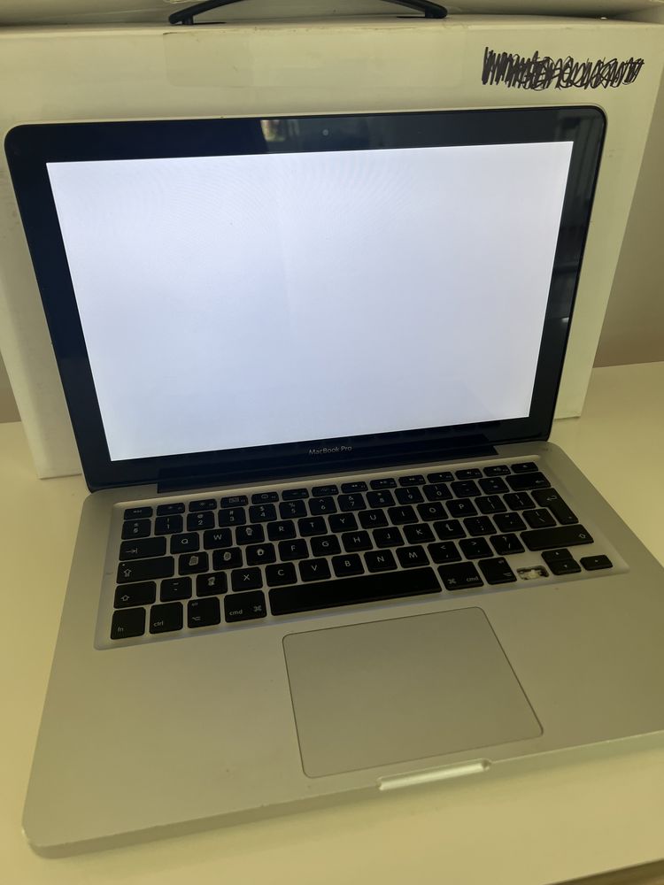 Laptop Mac Book Pro 13