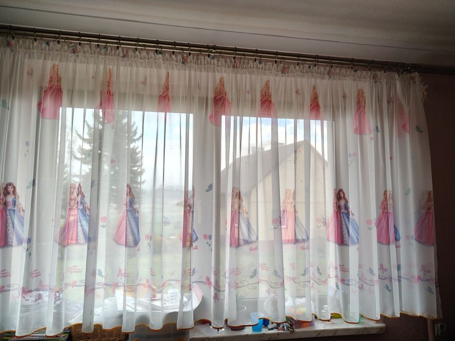 Firana do pokoju dziecięcego