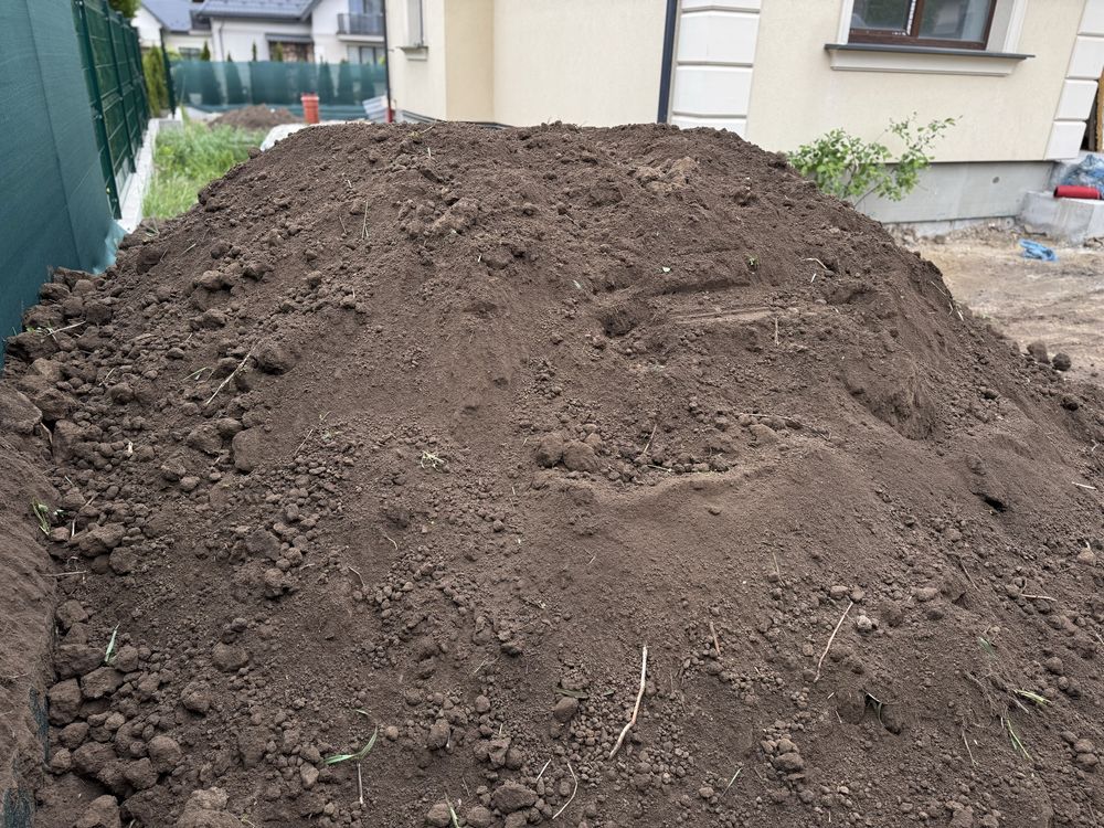 Чорнозем земля торф пісок щебінь грунт на підсипку скриша вапняк 1-30м
