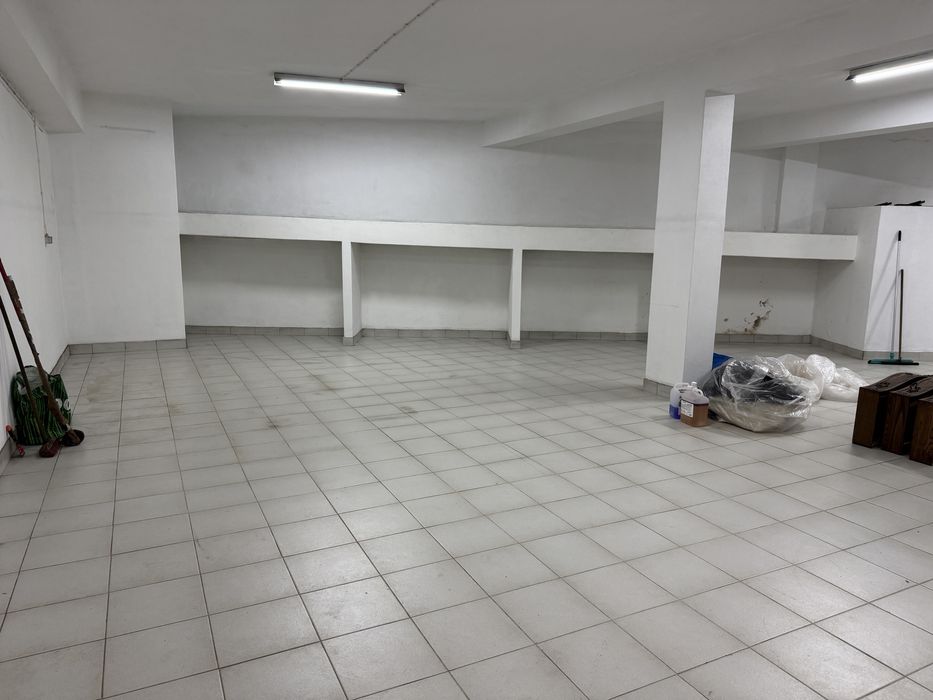 Garagem / Armazém 120m²  – Cedofeita / Boavista, Porto