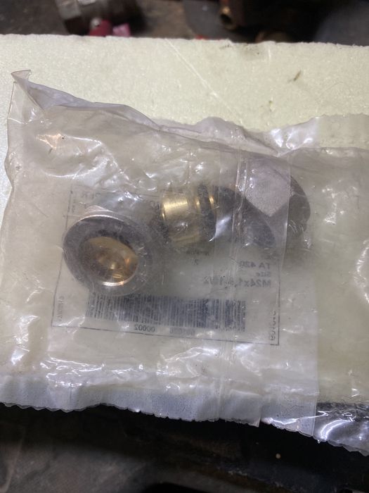 Złonczka kolektora pex 16x2 gwint 25x1,5