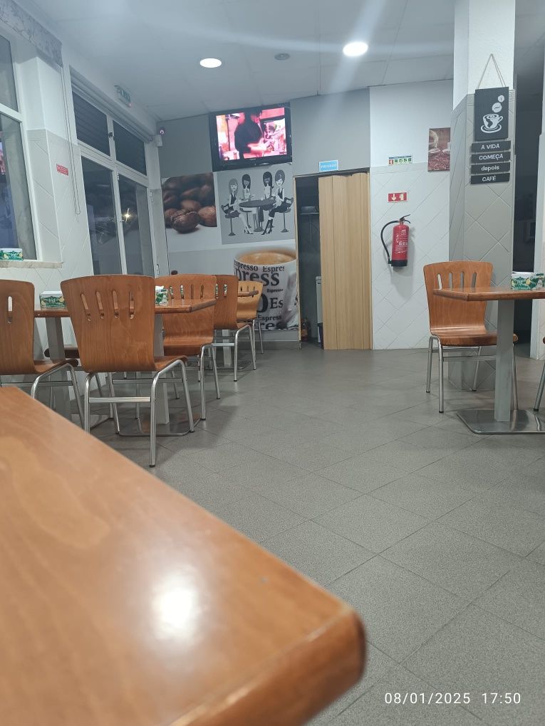 Trespasse café bem localizado e em pleno funcionamento
