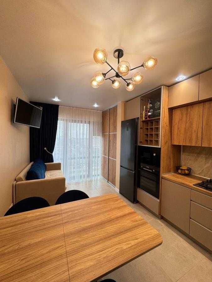 Продаю 2 кім. квартиру на березі Міського ОЗЕРА, ЖК "HidroPark DeLuxe"