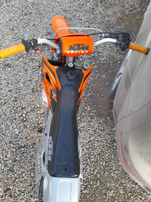 Cross ktm sx 60.