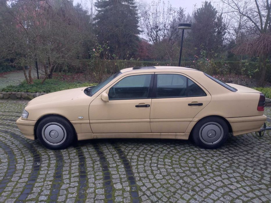 Mercedes W202 c200 CDI na części