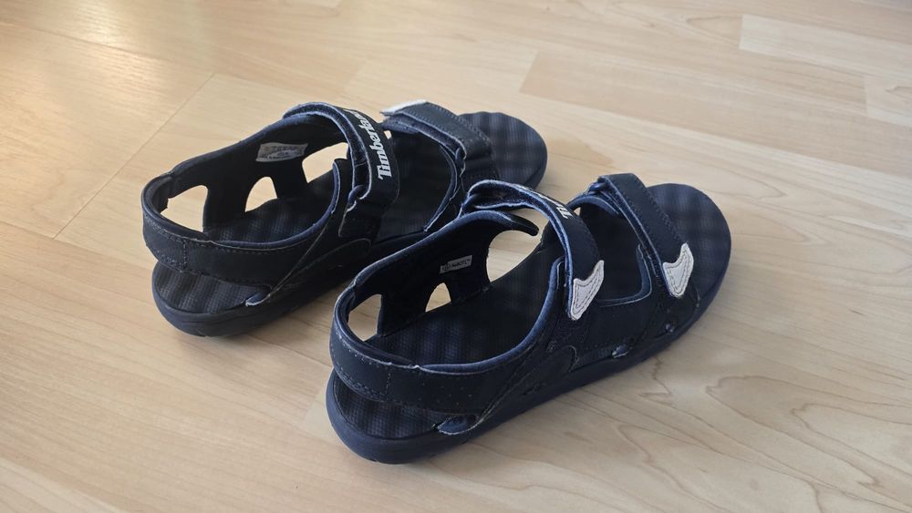 Sandały chłopięce TIMBERLAND roz. 40, granatowe
