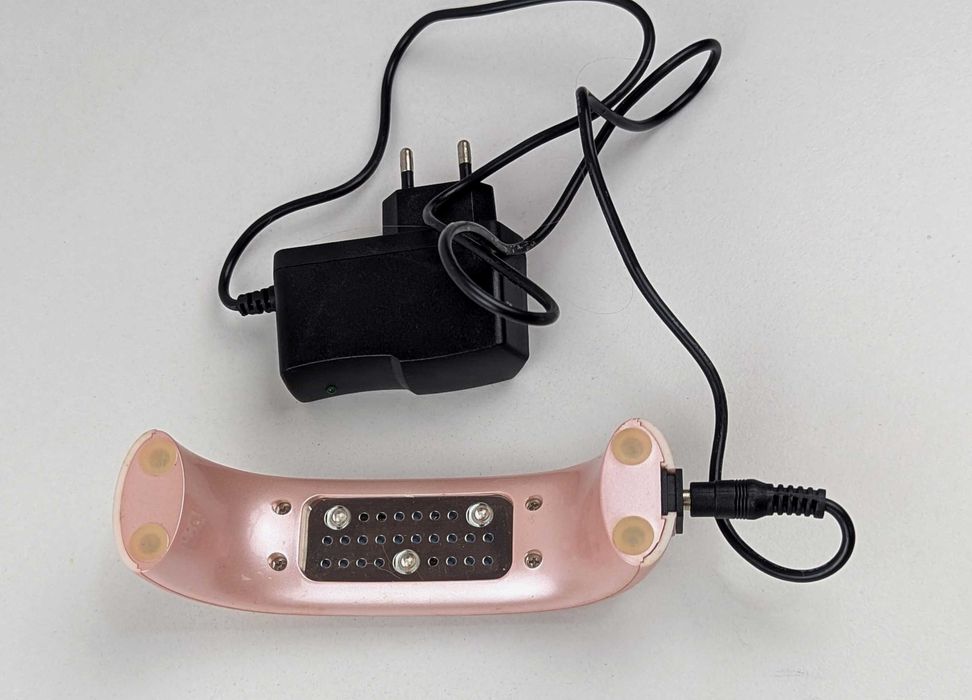 Портативна міні LED УФ лампа для манікюру, сушіння гель-лаку на 9 Вт