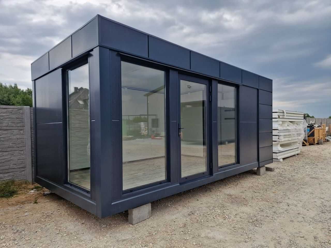 Izolowany pawilon biurowy 6x3 m – całoroczny, kontener