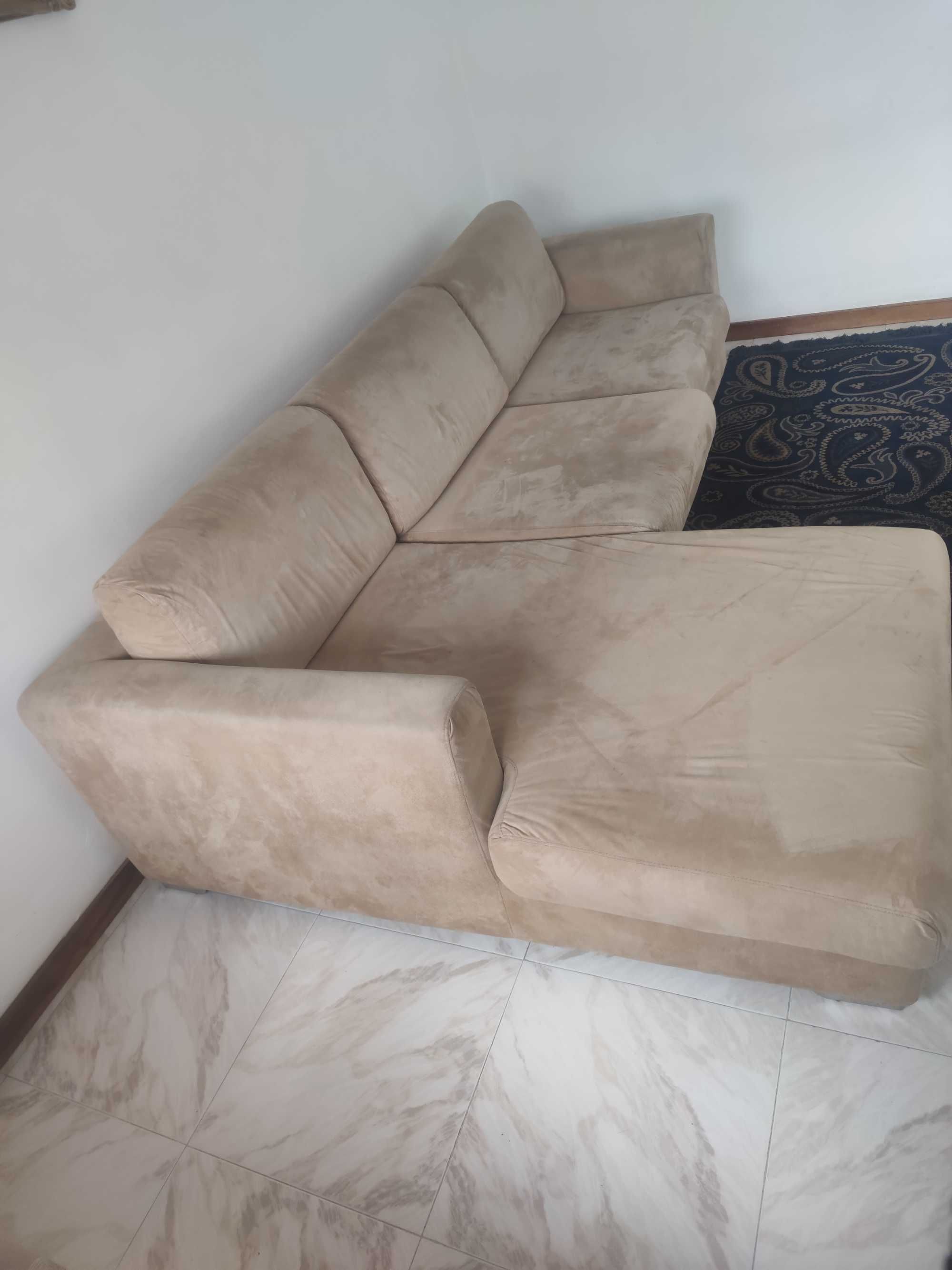 Sofá chaise long em bom estado