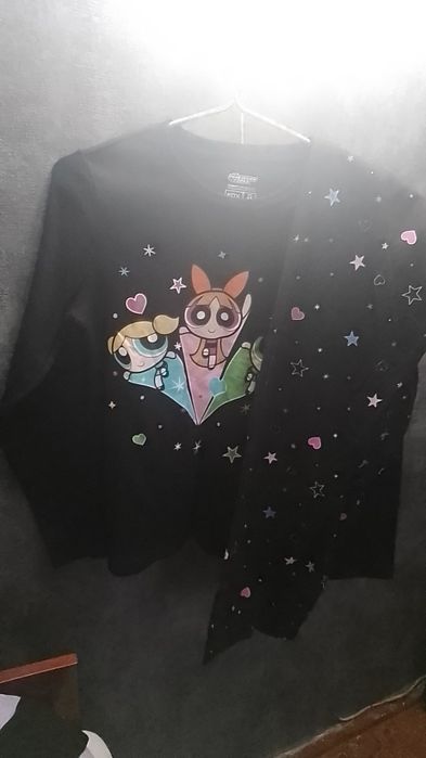 Женская пижама, хорошего качества.