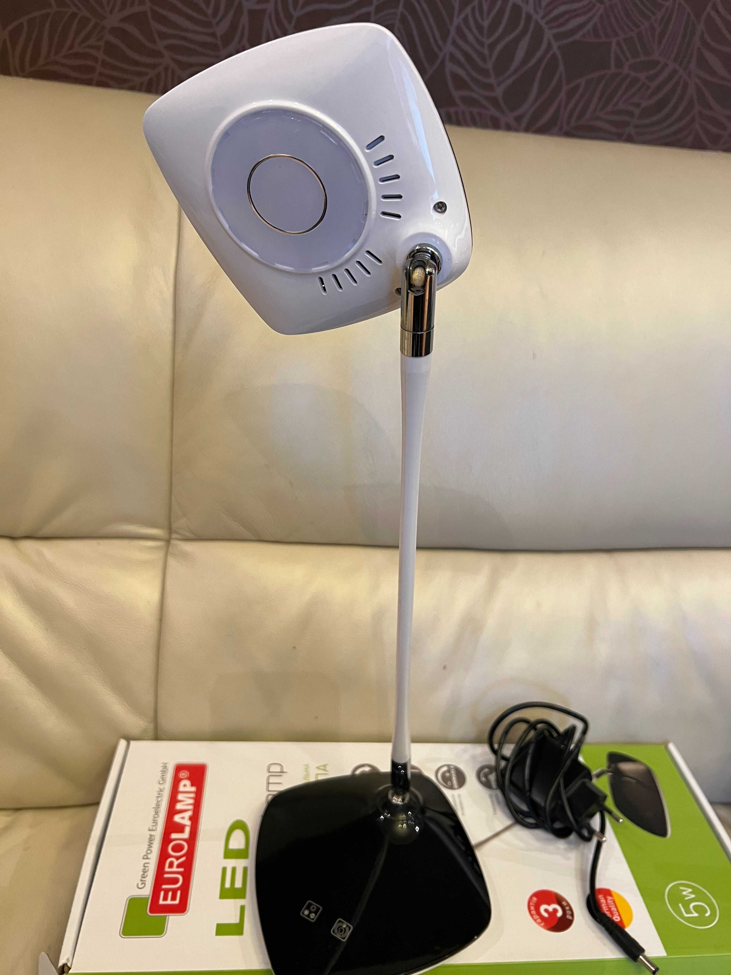 Настольная лампа лед Desk Lamp.