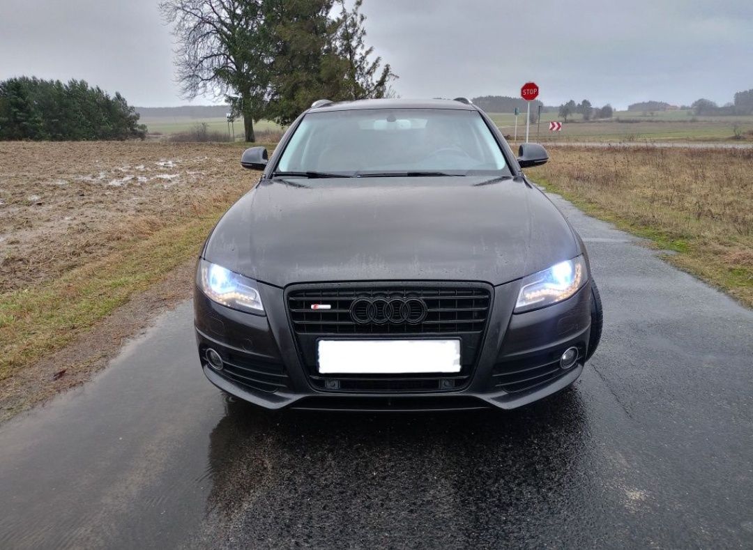 Audi A4 B8 2.0 TDI S-Line Navi Xenon LED Skóry Hak PDC Serwis 2009 rok