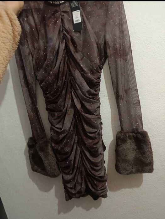 Vestido novo com etiquetas