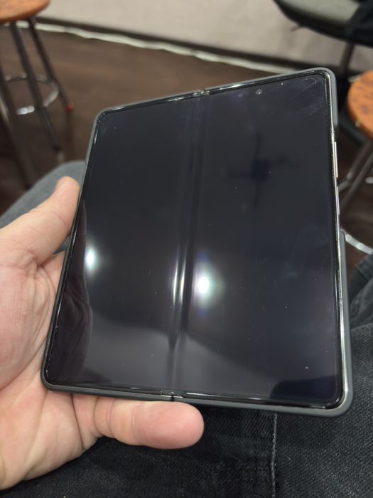 Samsung fold 4 12/256